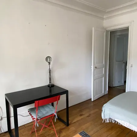 Quarto em Acomodações Particulares En Compartido - - Ubicacion Perfecta Paris